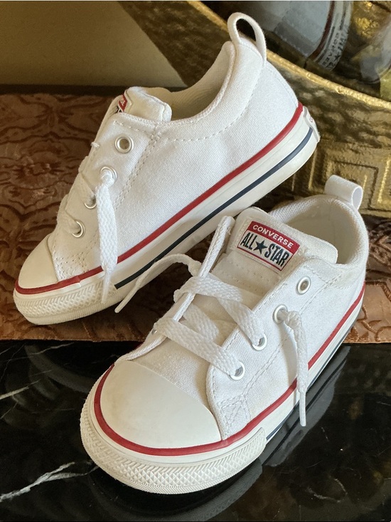 Converse Other - Converse Kids White Canvas Low Top Sneakers with Red & Navy Trim ~ Sz 8 Kids
